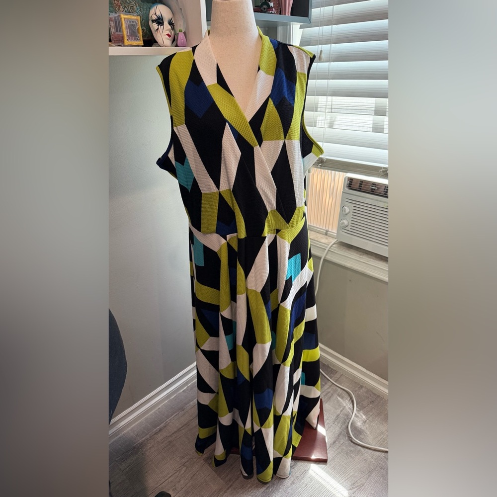 Ashley Stewart Geometric Patterned Sleeveless Maxi‎ Dress
